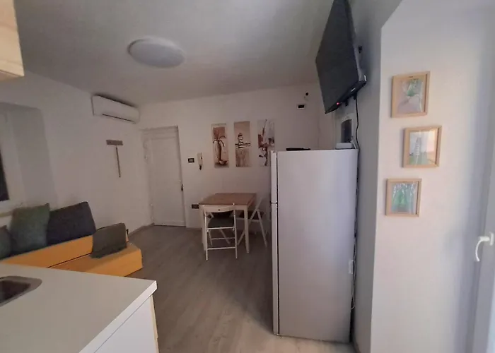 Dora Bella Isola * Izola